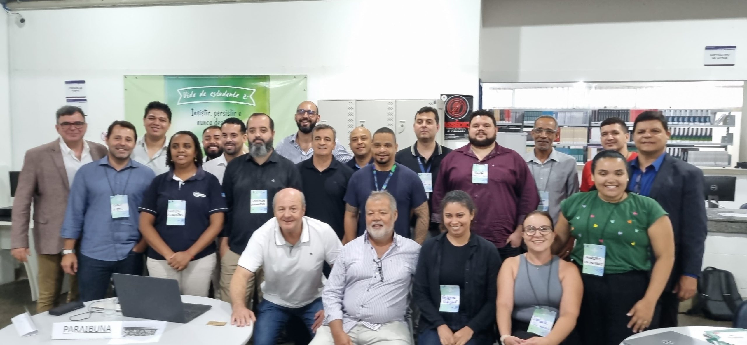 Rodada de Negócios é uma iniciativa do Fórum de Fornecedores, projeto do Eixo Indústria da ADR Líder Centro-Sul Fluminense em parceria com o Sebrae, que busca fomentar o desenvolvimento regional por meio da conexão estratégica entre empresas. Segundo Marco Aurélio Soares, presidente da ADR Líder Centro-Sul Fluminense, “eventos como este não apenas fortalecem a economia local, mas também ajudam a criar um ambiente de negócios mais integrado e colaborativo.” A participação ativa da Paraibuna Embalagens reflete o compromisso da empresa com o fortalecimento da economia regional e com a valorização de parcerias que promovam o crescimento sustentável de toda a cadeia produtiva.